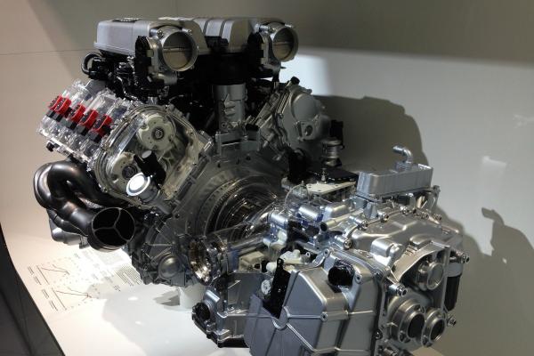 Автозапчасти: как найти идеальную деталь, не выходя из дома и не разорившись