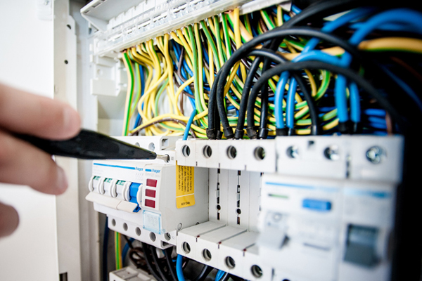Проводка для силовых щитов: основные принципы и правила монтажа
