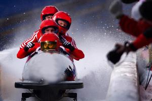 Зимние Олимпийские Игры в XXI веке: глобальная арена спортивных страстей в эпоху цифровой доступности