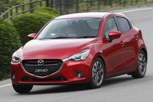  Mazda    Mazda2