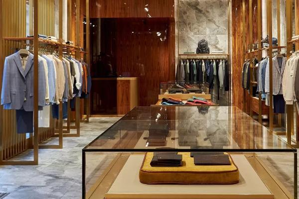 Bronka Fashion Group: бутики люксовых брендов в Санкт-Петербурге