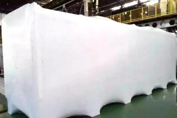 Как упаковывают груз для морских перевозок?