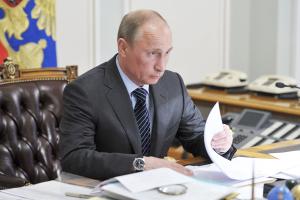 Владимир Путин подписал закон о налоговых мерах поддержки граждан и бизнеса