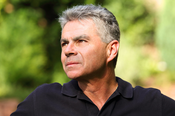 Как закрасить седину на волосах: полное руководство