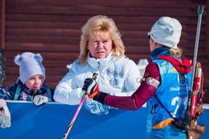 Мама Резцовой возмутилась - её дочери не дают стартовать на ЧМ в Антхольце