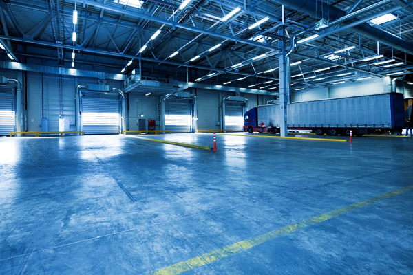 Промышленные полы: ключевые аспекты выбора и применения