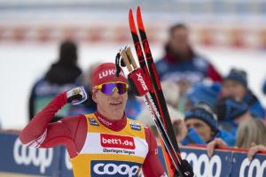Большунов победил в масс-старте «Ски тура»