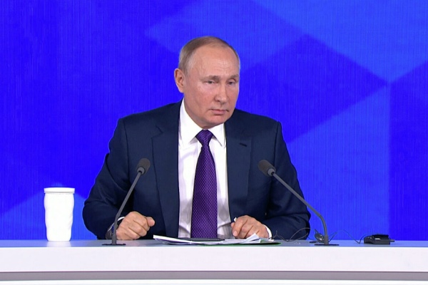 Путин назвал непростым статус ЧВК в России, который должен обсуждаться в правительстве