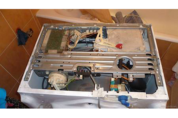 Топ 3 неисправности стиральных машин Электролюкс