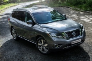 Nissan    Pathfinder  