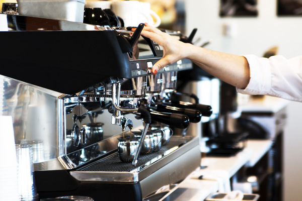 Профессиональные кофемашины - чем отличаются от обычных?
