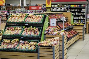 Контроль над ценами на социально значимые продукты в РФ будет усилен