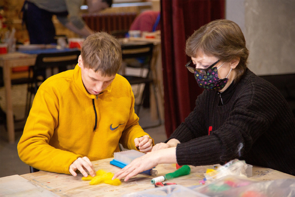 Дорогою добра.jpg Дорогою добра.jpg