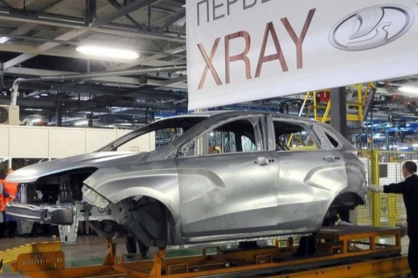    Lada Xray   