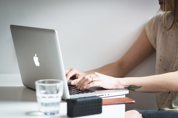 Как минимизировать простой в работе при поломке MacBook Pro?