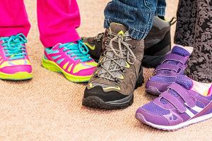 Значение сертификата соответствия на обувь для детей и подростков