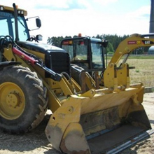 Экскаватор с двумя стрелами